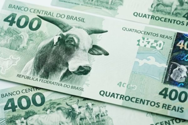 arroba-do-boi-gordo-pode-chegar-a-400-reais-nota-de-dinheiro-real-750x430