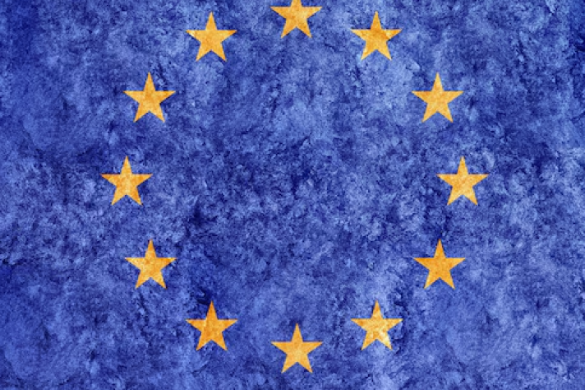 logo-uniao-europeia-freepik-SVLgVs_918x474